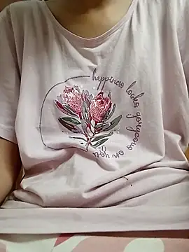 miss raavy online show from June 7, 5:16 pm