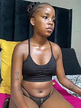 Littlebunny33 online show from April 18, 9:15 pm