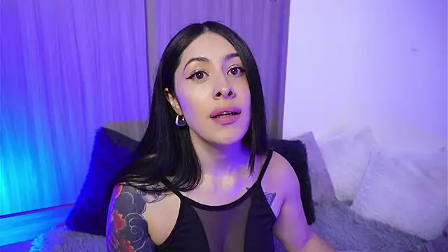 SophiieCumsx online show from August 9, 3:34 am