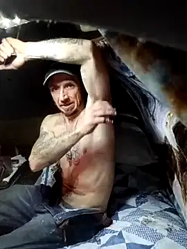 Mrluckstick online show from April 12, 7:08 pm