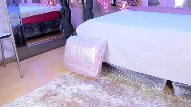 BizzyNoar online show from September 20, 10:55 pm