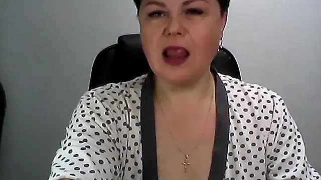 EllaLove2277 online show from November 28, 1:47 pm