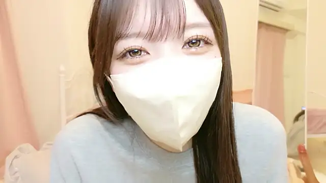 roachan  online show from February 23, 1:30 pm