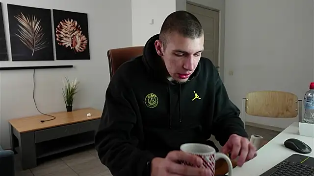 Ryan Dozer online show from March 15, 7:58 am