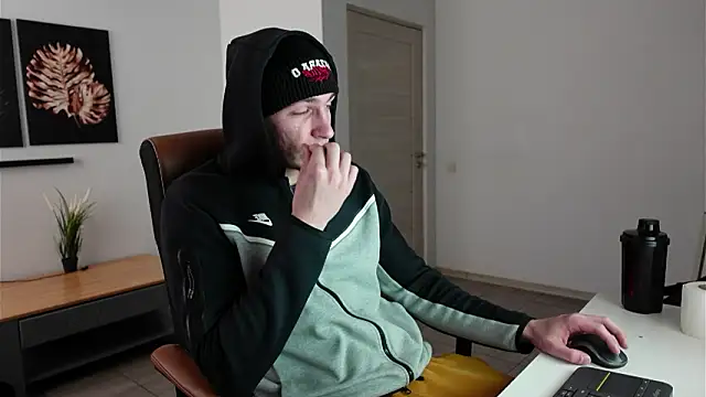 Ryan Dozer online show from March 21, 7:13 am