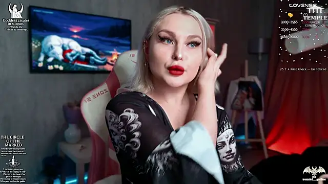 Wounded Goddess  online show from November 25, 3:12 pm