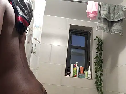 littyleesh1 online show from June 6, 12:49 am