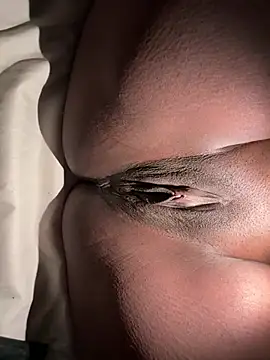 sinnanoiree online show from March 18, 12:25 am