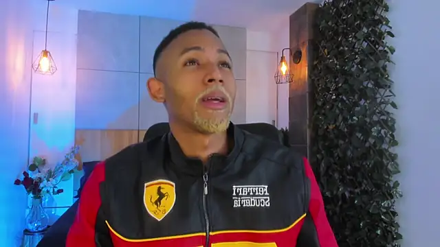 B Wild online show from September 18, 3:52 am