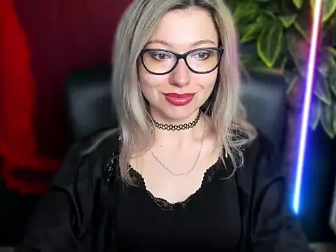 loveHeidi online show from April 15, 4:52 am