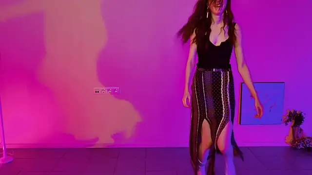 Yoka paradoXXX online show from January 14, 9:15 am