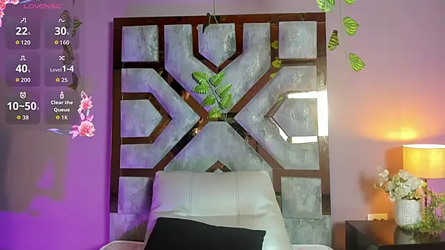 Snapshot of Electra_Gosselin chatting on May 30, 12:52 am Electra Gosselin online show from May 30, 12:52 am