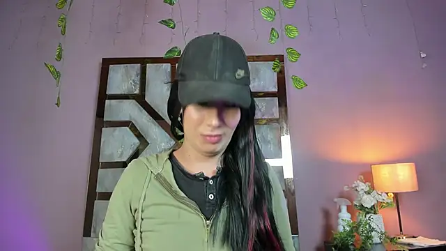 Snapshot of Electra_Gosselin chatting on June 5, 12:17 am Electra Gosselin online show from June 5, 12:17 am