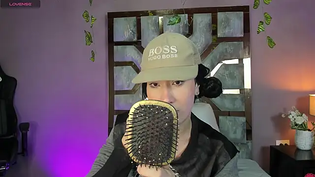 Snapshot of Electra_Gosselin chatting on June 8, 1:50 am Electra Gosselin online show from June 8, 1:50 am