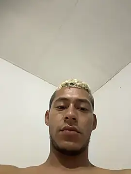 Boy hot- online show from April 12, 10:09 am