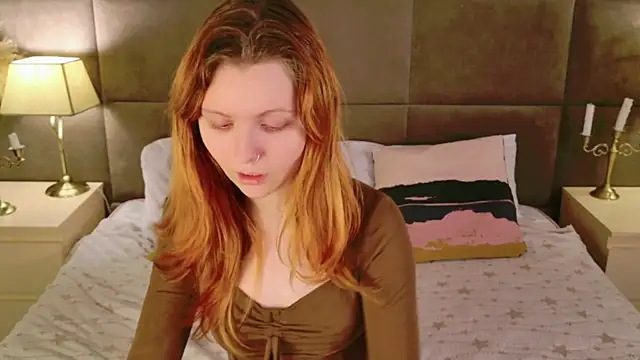 AlisHanson online show from January 19, 2:32 pm