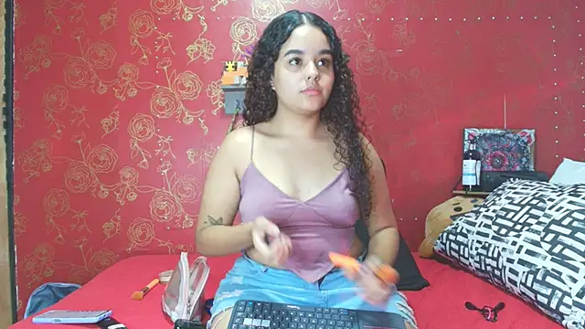 Snapshot of Isis_Bladee chatting on September 17, 3:24 pm Isis Bladee online show from September 17, 3:24 pm