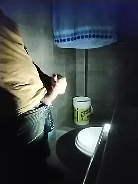 ThiagoFernandezChancay25 online show from November 17, 4:29 am