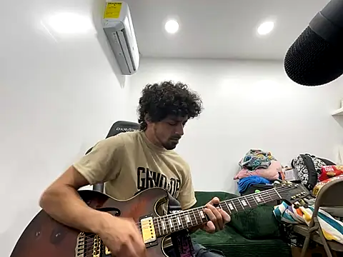 Snapshot of Stringin69 chatting on November 30, 8:13 pm Stringin69 online show from November 30, 8:13 pm