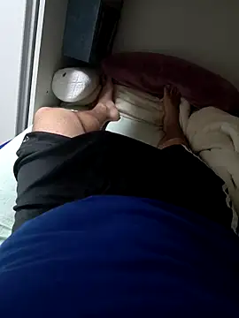 Enriquee147 online show from October 27, 1:37 pm