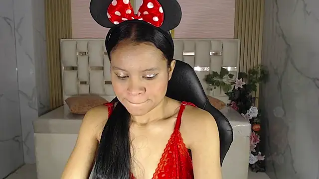 catalina5 s online show from October 19, 1:45 pm