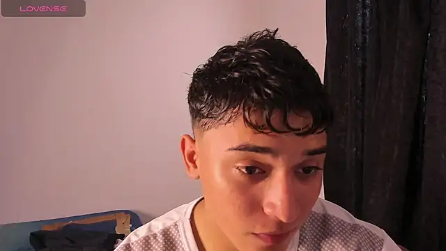 Snapshot of Austin_Cardieff_ chatting on November 4, 7:57 pm Austin Cardieff online show from November 4, 7:57 pm