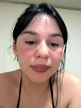 Daniela-rosee online show from April 11, 11:31 pm