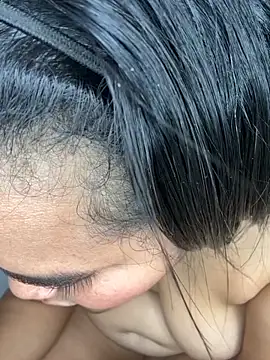 Yasmine  Hayat online show from October 24, 2:35 pm