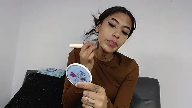 Deysha Garcias online show from February 24, 1:09 pm