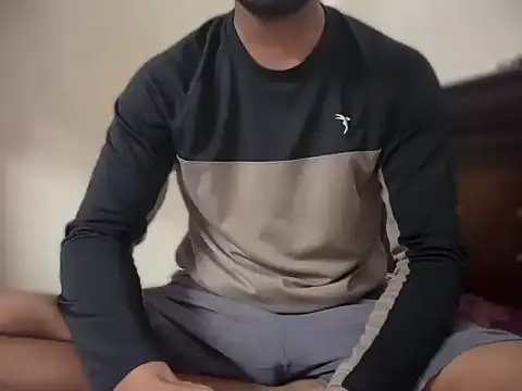 bossyjuicy online show from May 2, 5:51 pm