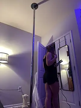 AllesandraLove online show from October 7, 12:52 am