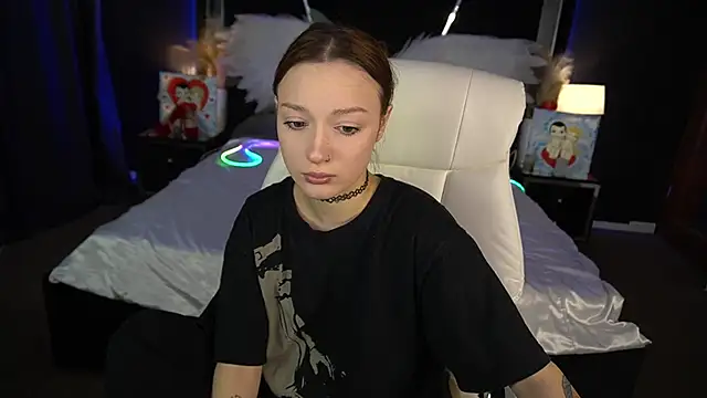 FoxyMayy online show from February 20, 1:55 pm