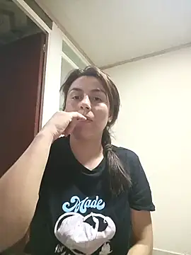 vanessa-titisM online show from April 9, 3:50 am