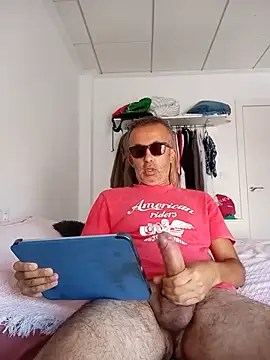 EmilioTaladdro online show from July 29, 1:31 pm