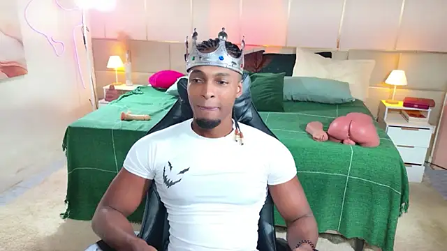 SoHighAngel online show from April 7, 1:28 am