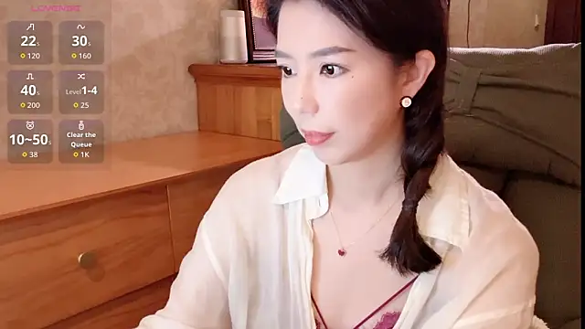 miss-lin online show from April 15, 2:13 pm