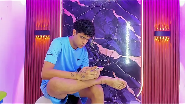 Lucky boys  X online show from April 12, 3:17 pm