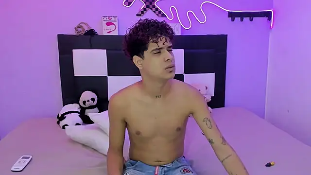 Lucky boys  X online show from June 12, 1:21 pm