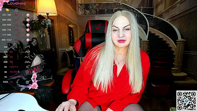 Nina Devillle online show from March 15, 2:39 am