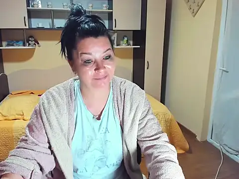 Soffy Skye online show from April 7, 3:29 am