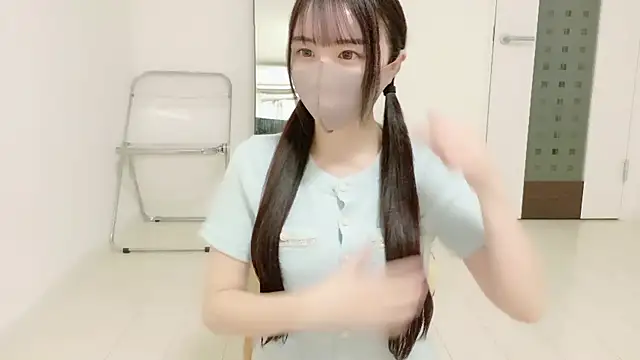 Snapshot of _Mia_land_ chatting on February 19, 1:40 pm Mia land online show from February 19, 1:40 pm