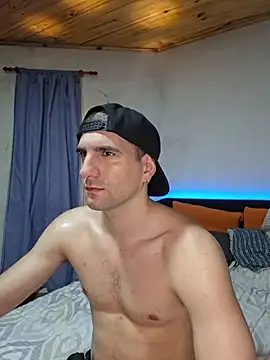 ObeyLust online show from November 28, 11:18 pm