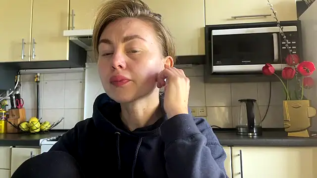 MartaLuna  online show from April 17, 11:46 am