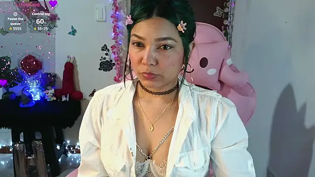 Maron baez 18 online show from May 9, 1:22 am