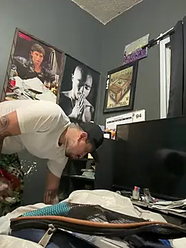 busnfatnutsLildee online show from April 14, 8:31 am