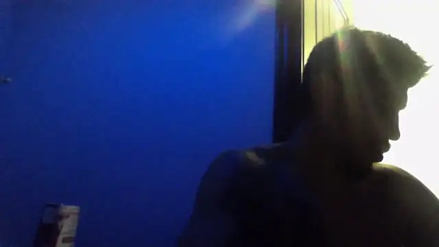 Snapshot of busnfatnutsLildee chatting on July 28, 1:21 pm busnfatnutsLildee online show from July 28, 1:21 pm