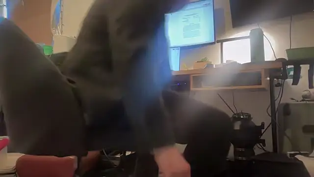 jasoncali305 online show from February 6, 1:47 pm