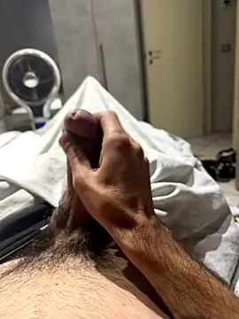 Snapshot of alexbergo87 chatting on September 12, 8:09 pm alexbergo87 online show from September 12, 8:09 pm