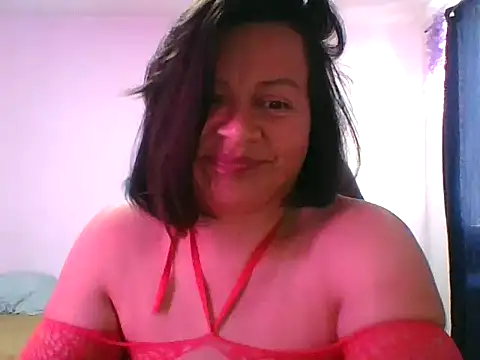 Snapshot of adri89-g chatting on September 25, 3:38 pm adri89-g online show from September 25, 3:38 pm