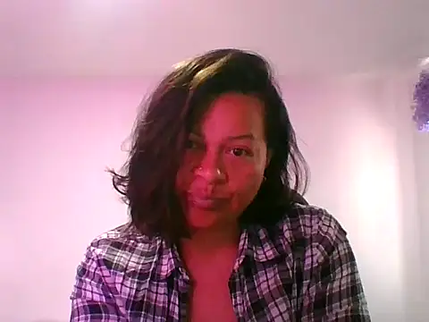 Snapshot of adri89-g chatting on October 17, 12:08 pm adri89-g online show from October 17, 12:08 pm